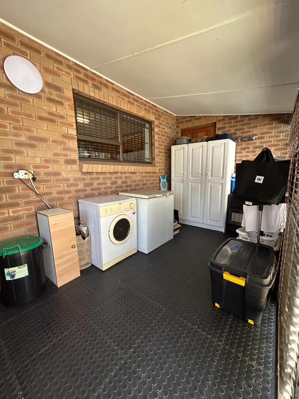 To Let 4 Bedroom Property for Rent in D